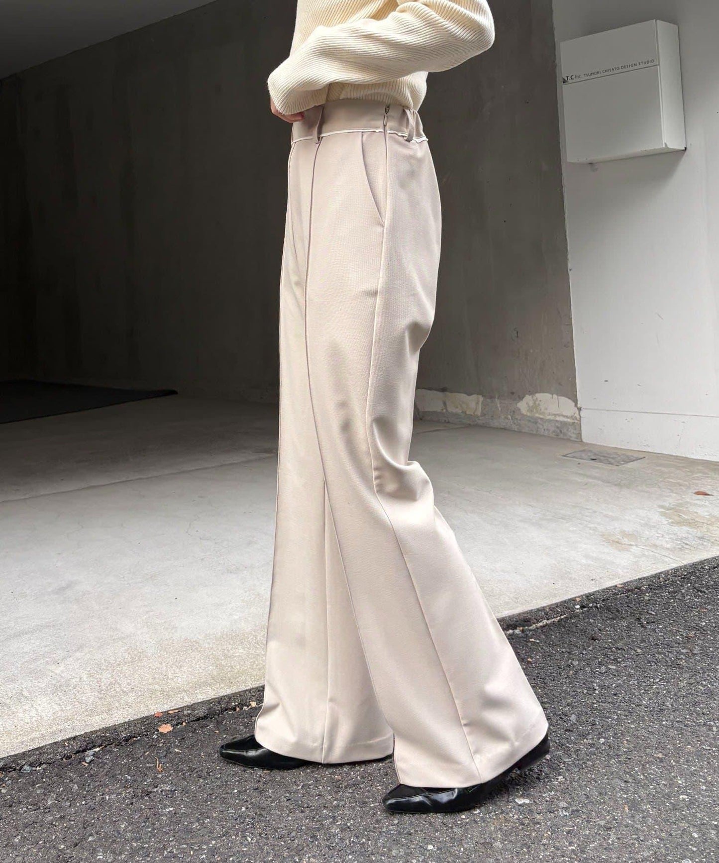 【有小個子尺碼】褶飾喇叭褲