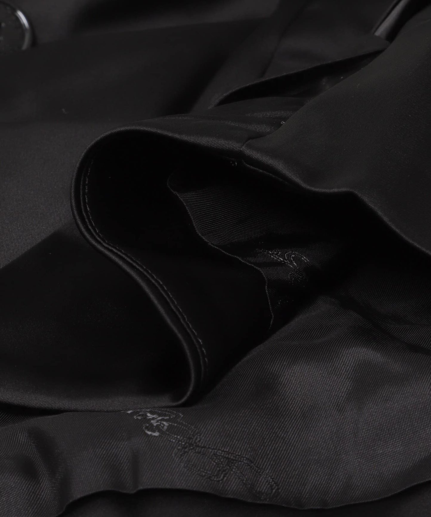 GANNI 緞面垂墜西裝外套