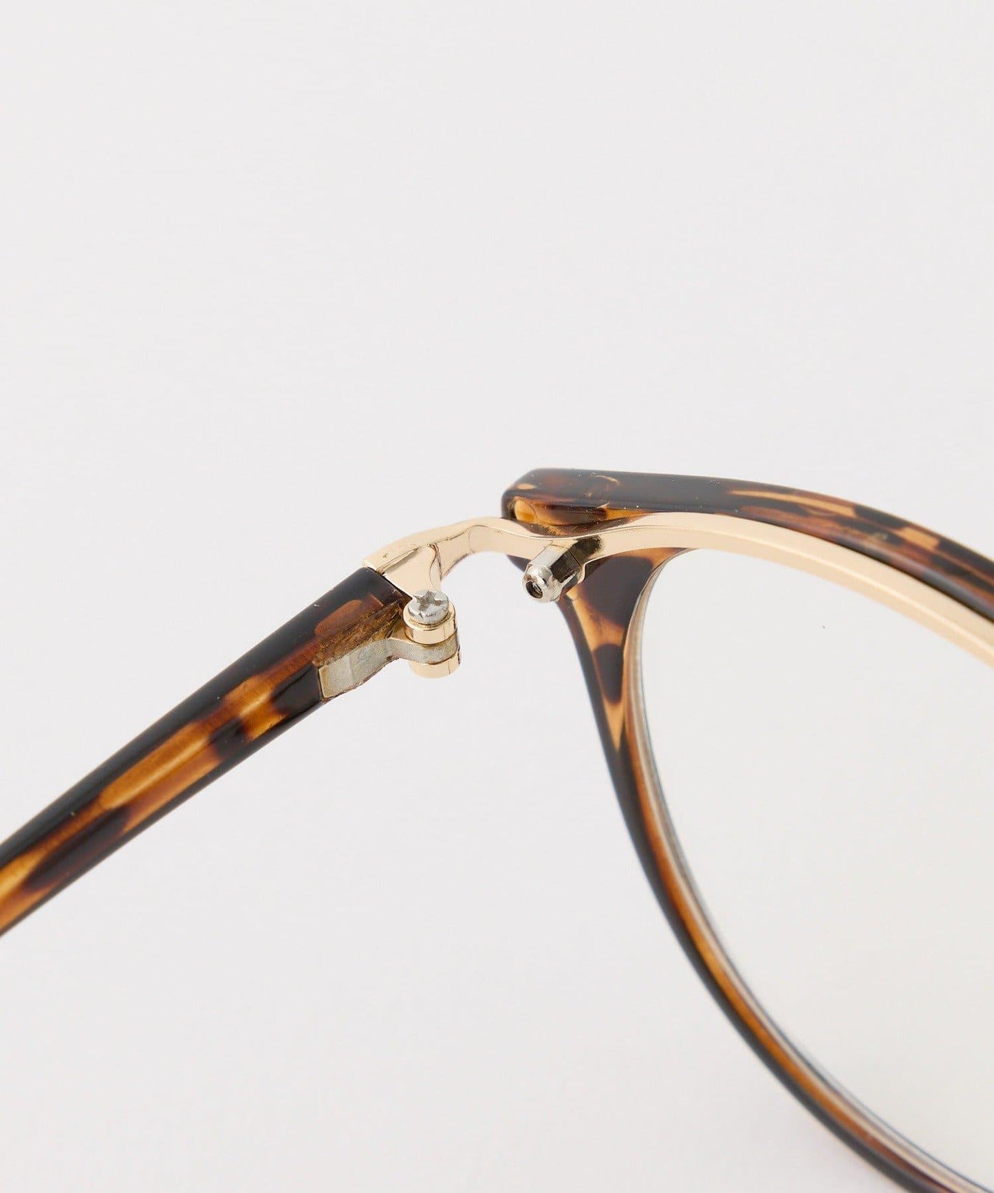 玳瑁紋裝飾眼鏡