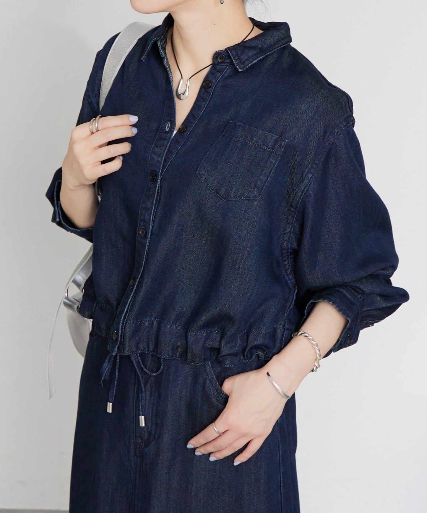 12月11日（星期四）開始 流蘇牛仔短款襯衫