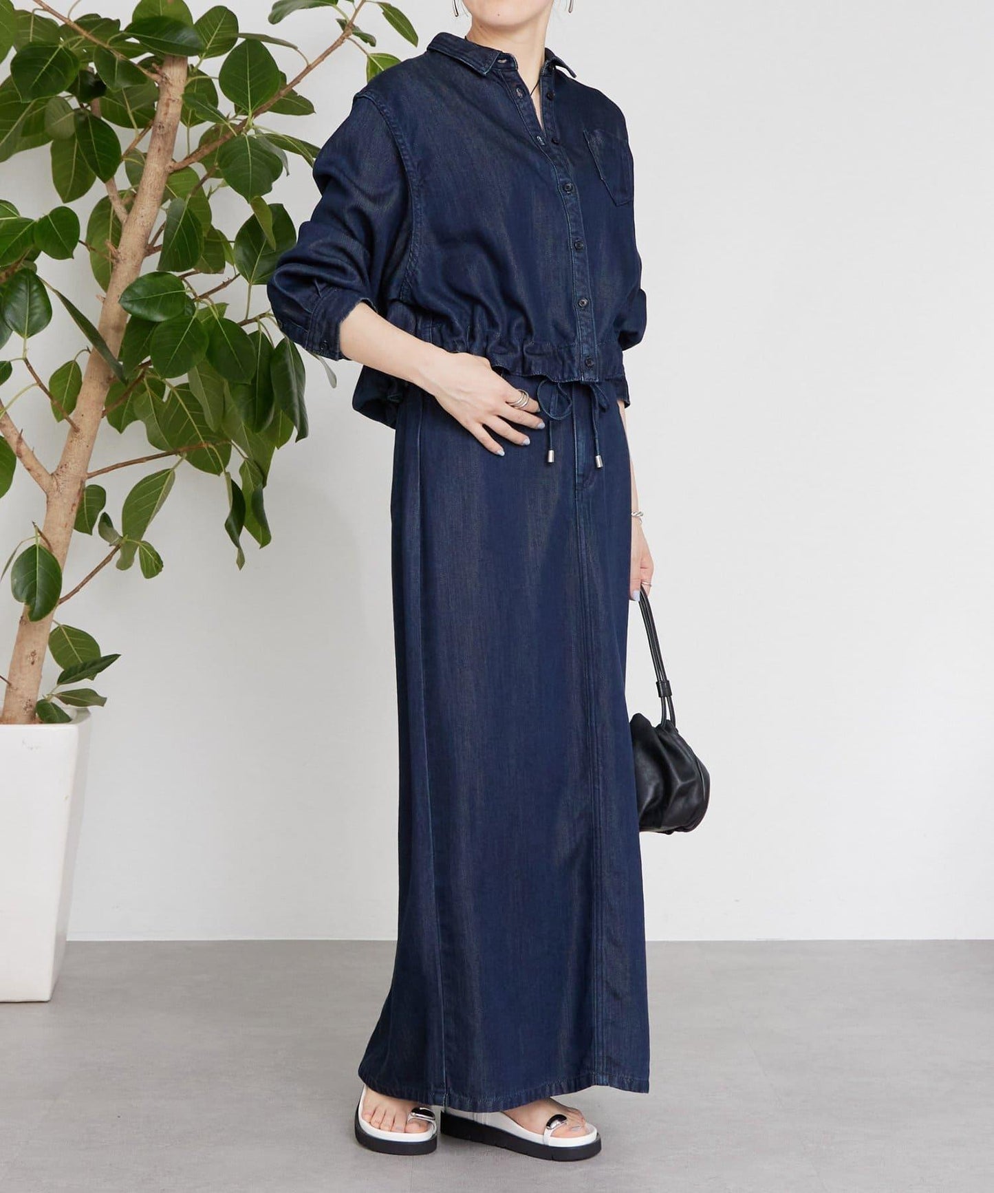 12月11日（星期四）開始 流蘇牛仔短款襯衫