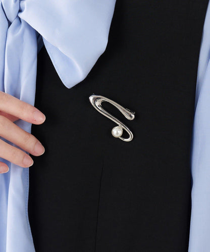 珍珠質感胸針
