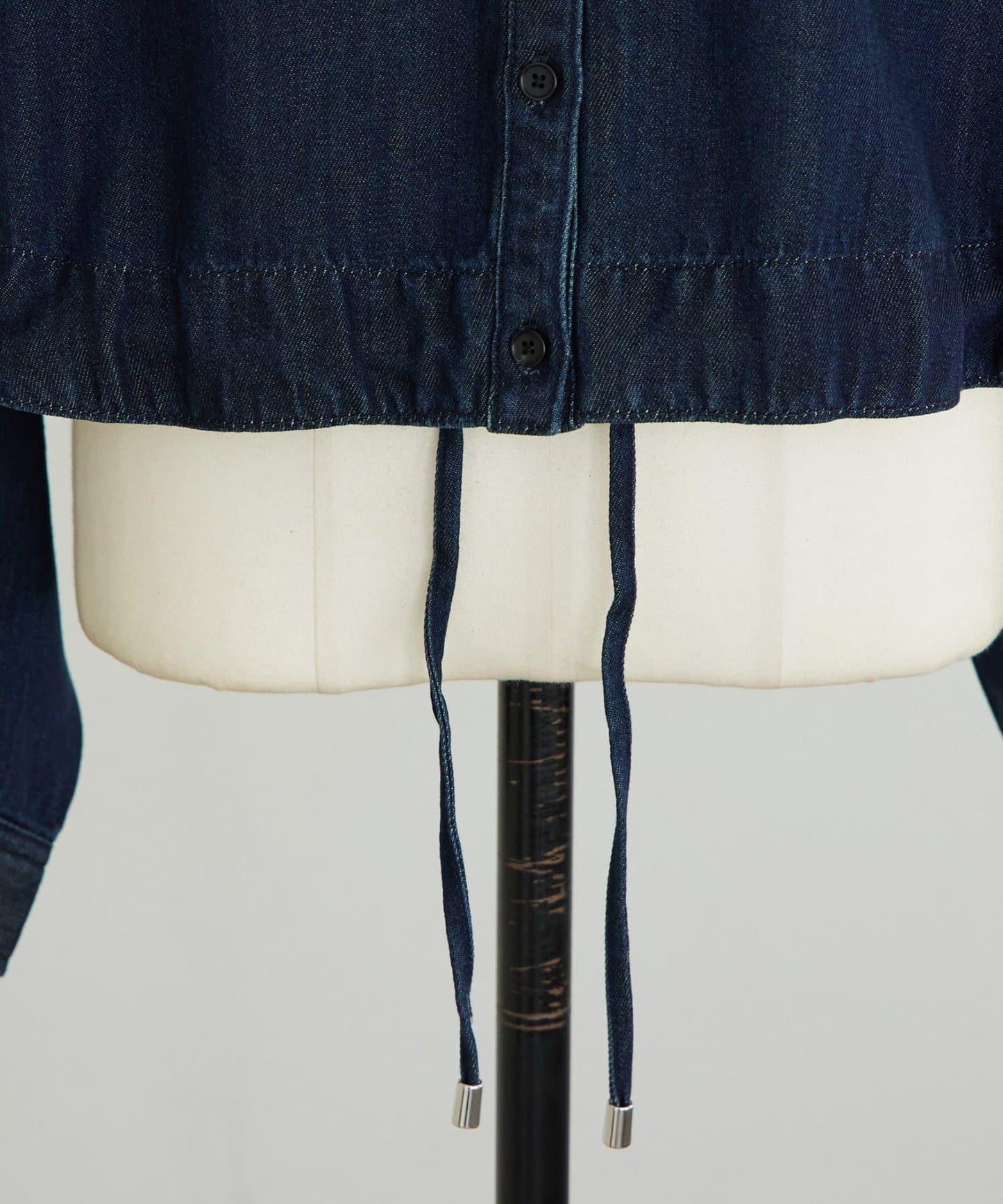 12月11日（星期四）開始 流蘇牛仔短款襯衫