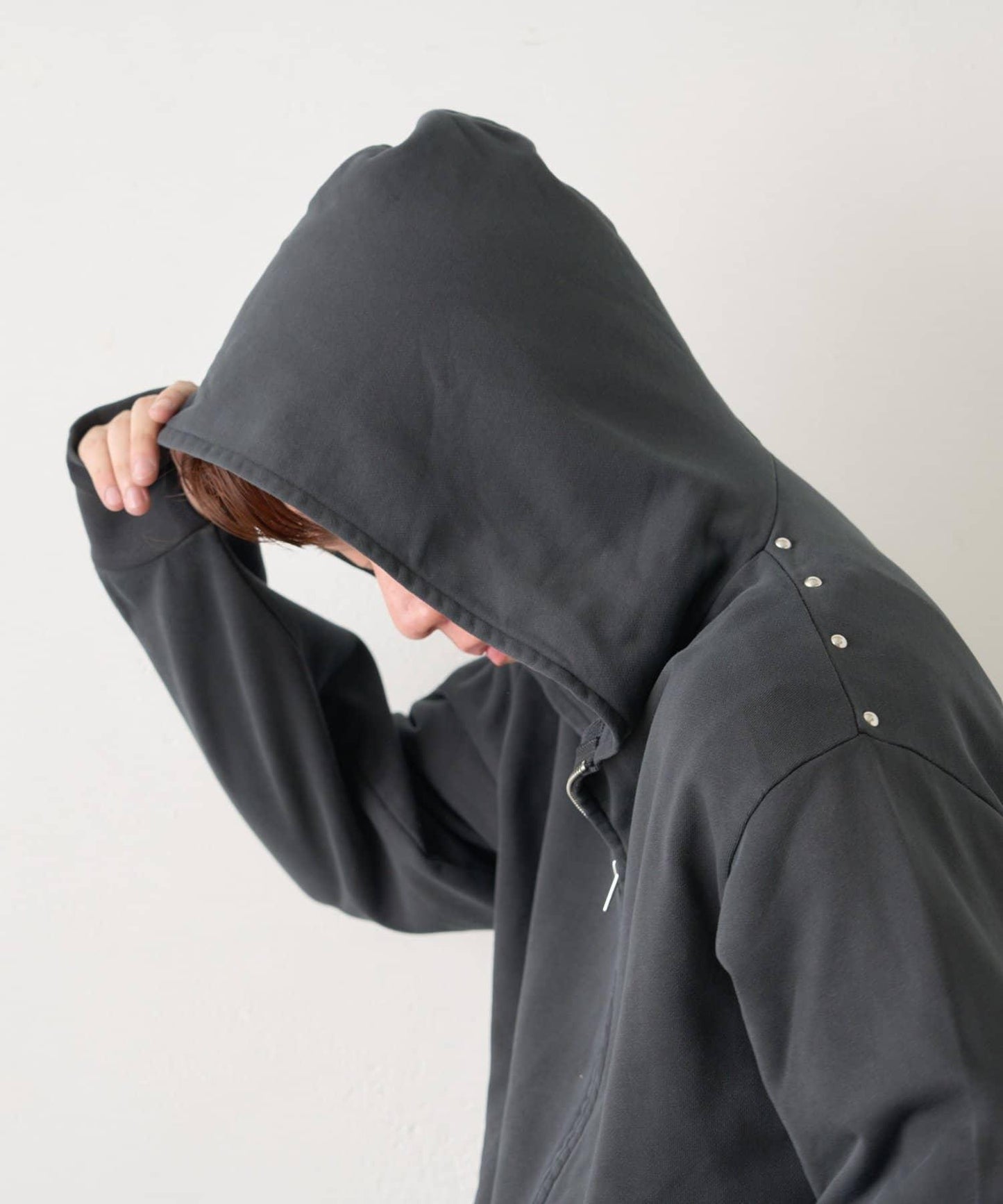 【WHIMSIC/2尺碼可選】水洗染色鉚釘衛衣拉鍊連帽衫