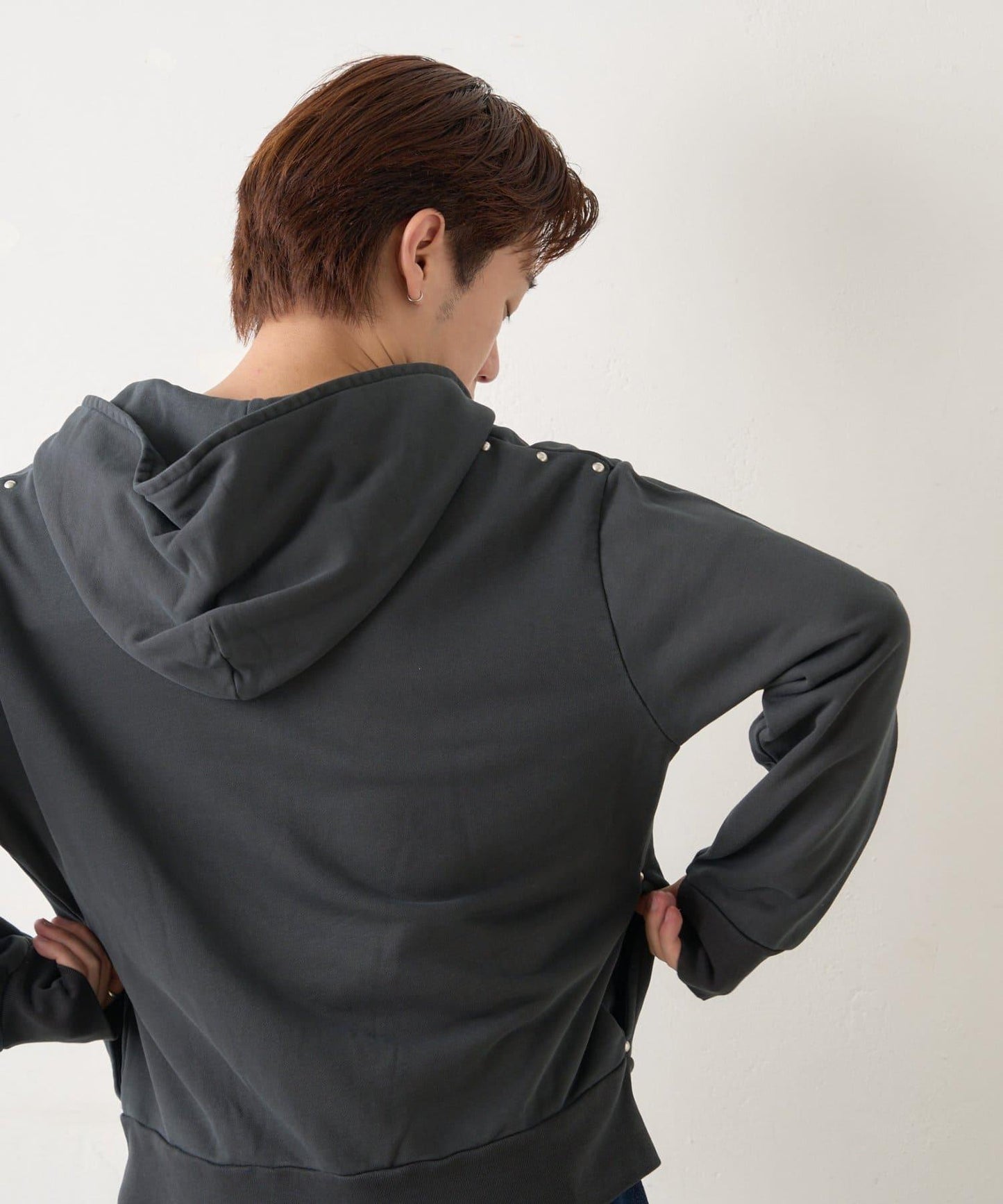 【WHIMSIC/2尺碼可選】水洗染色鉚釘衛衣拉鍊連帽衫