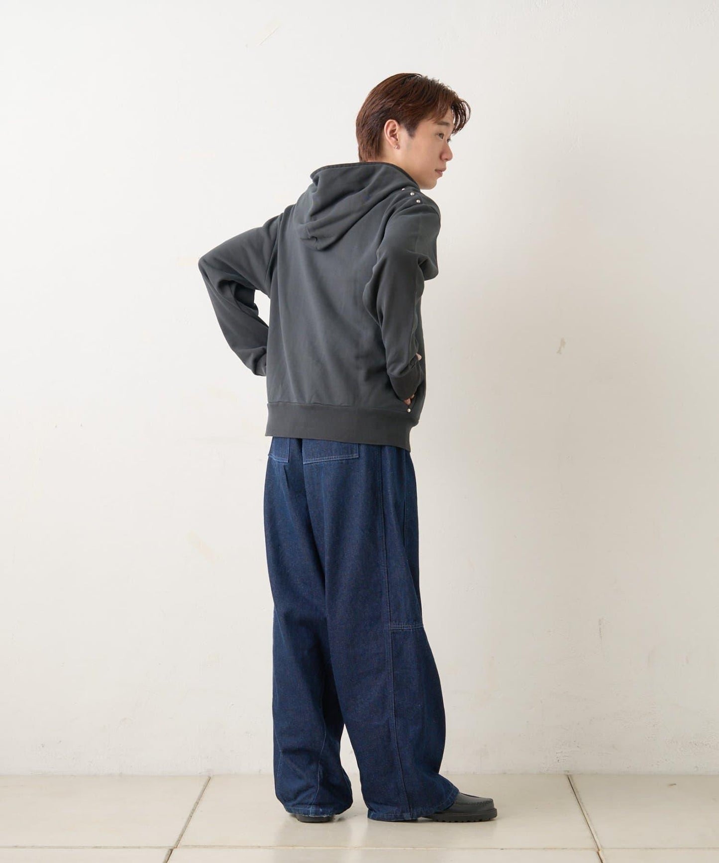 【WHIMSIC/2尺碼可選】水洗染色鉚釘衛衣拉鍊連帽衫