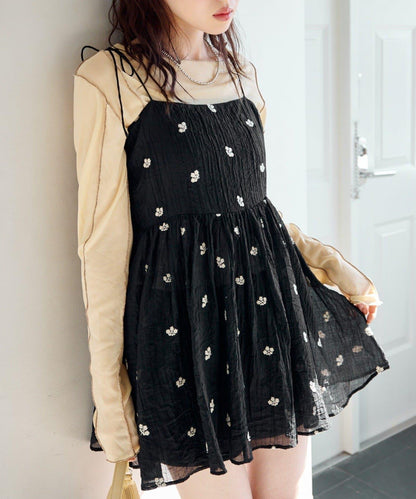 花卉刺繡吊帶長款上衣