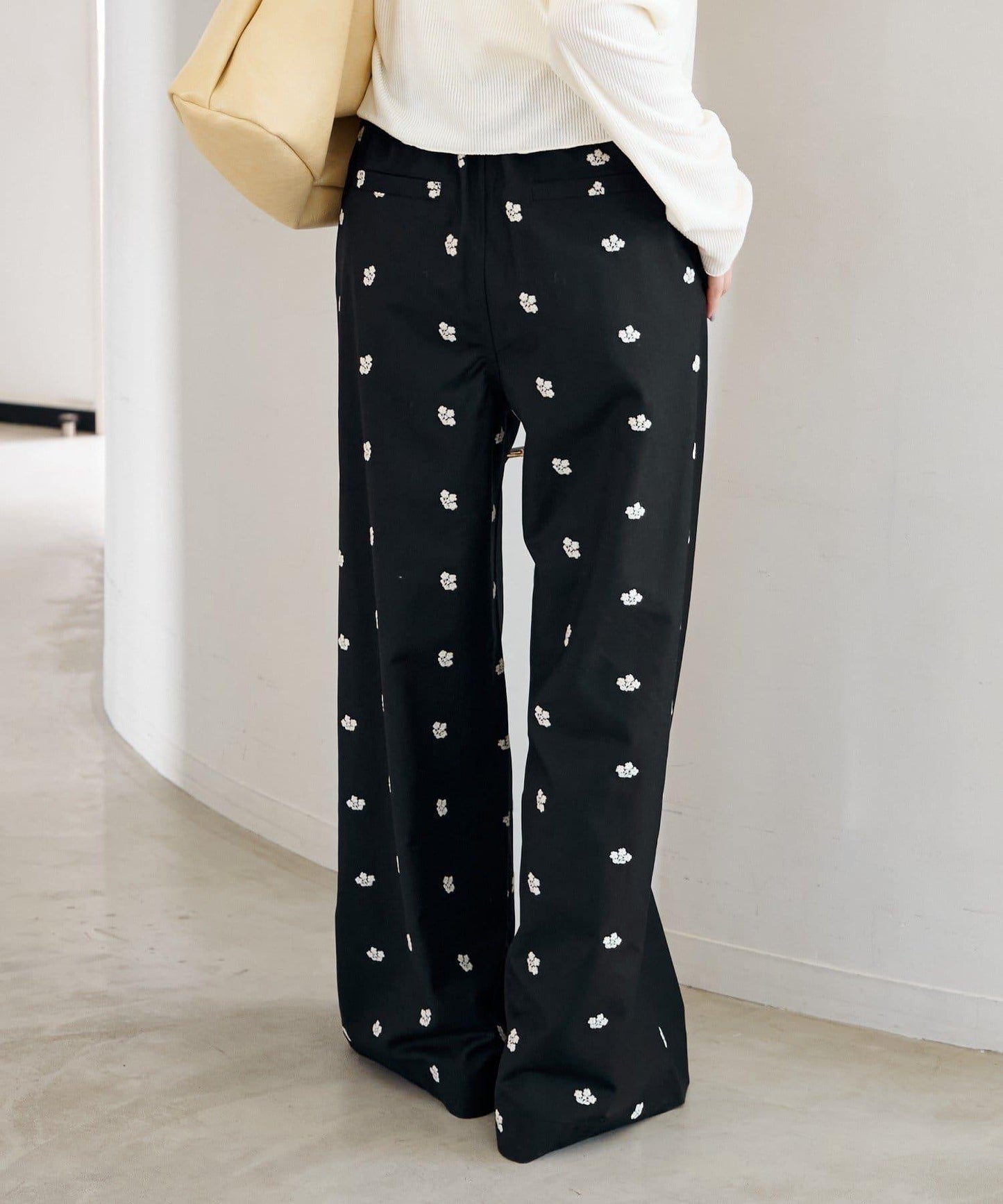 花卉刺繡寬腿褲