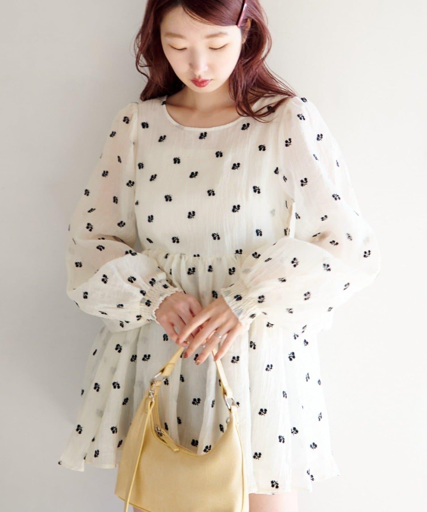 花卉刺繡迷你連衣裙