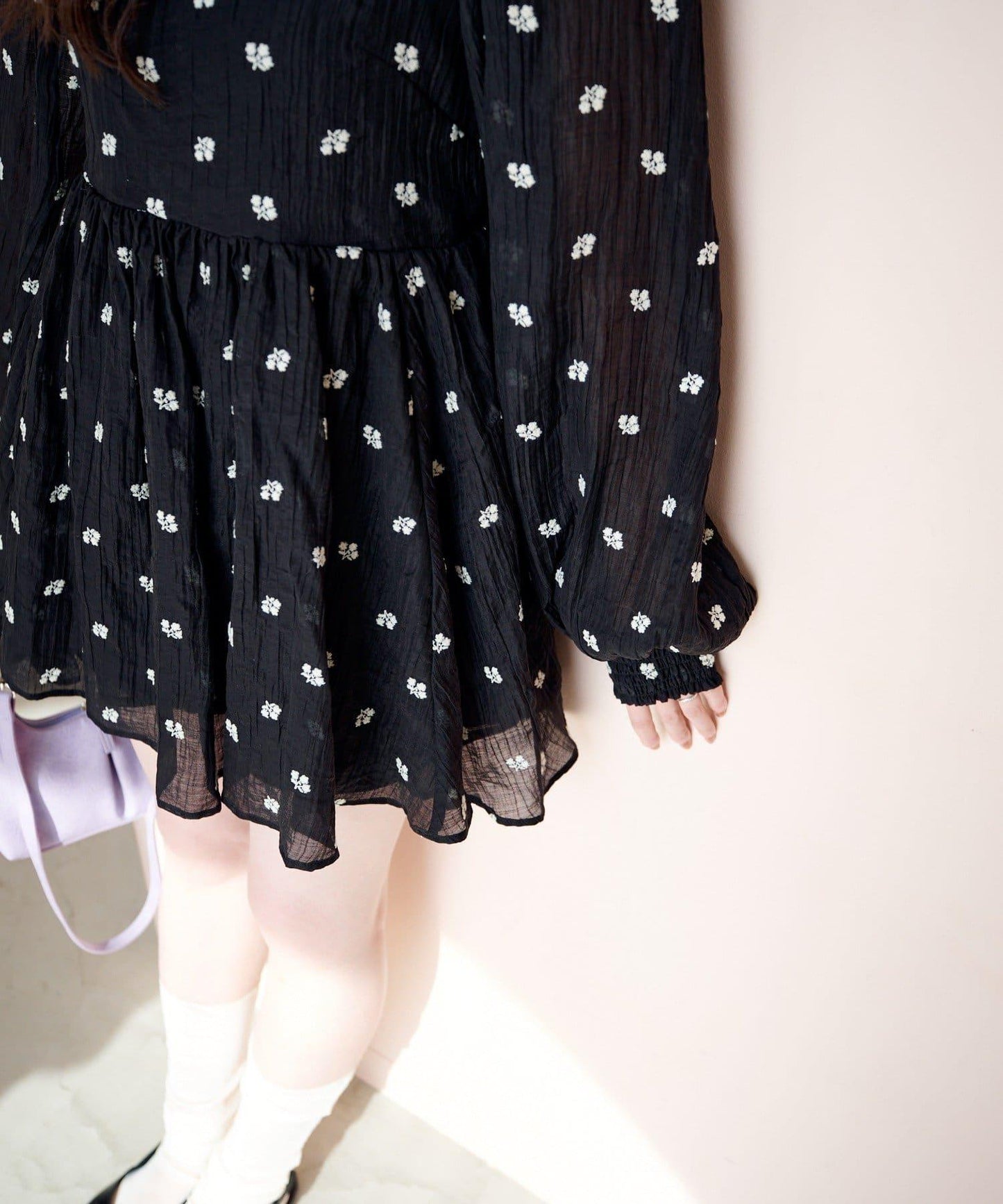 花卉刺繡迷你連衣裙