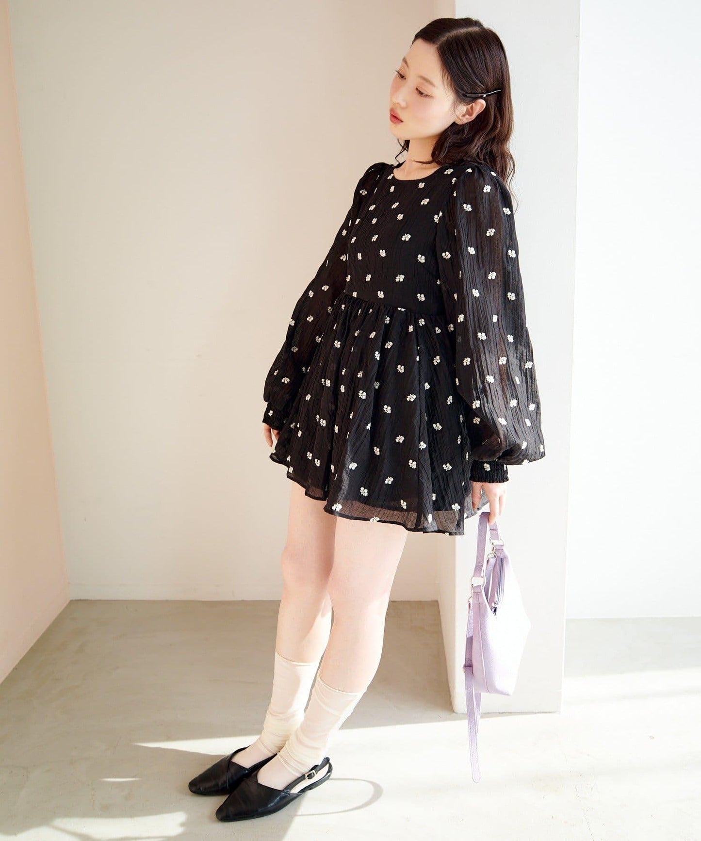 花卉刺繡迷你連衣裙