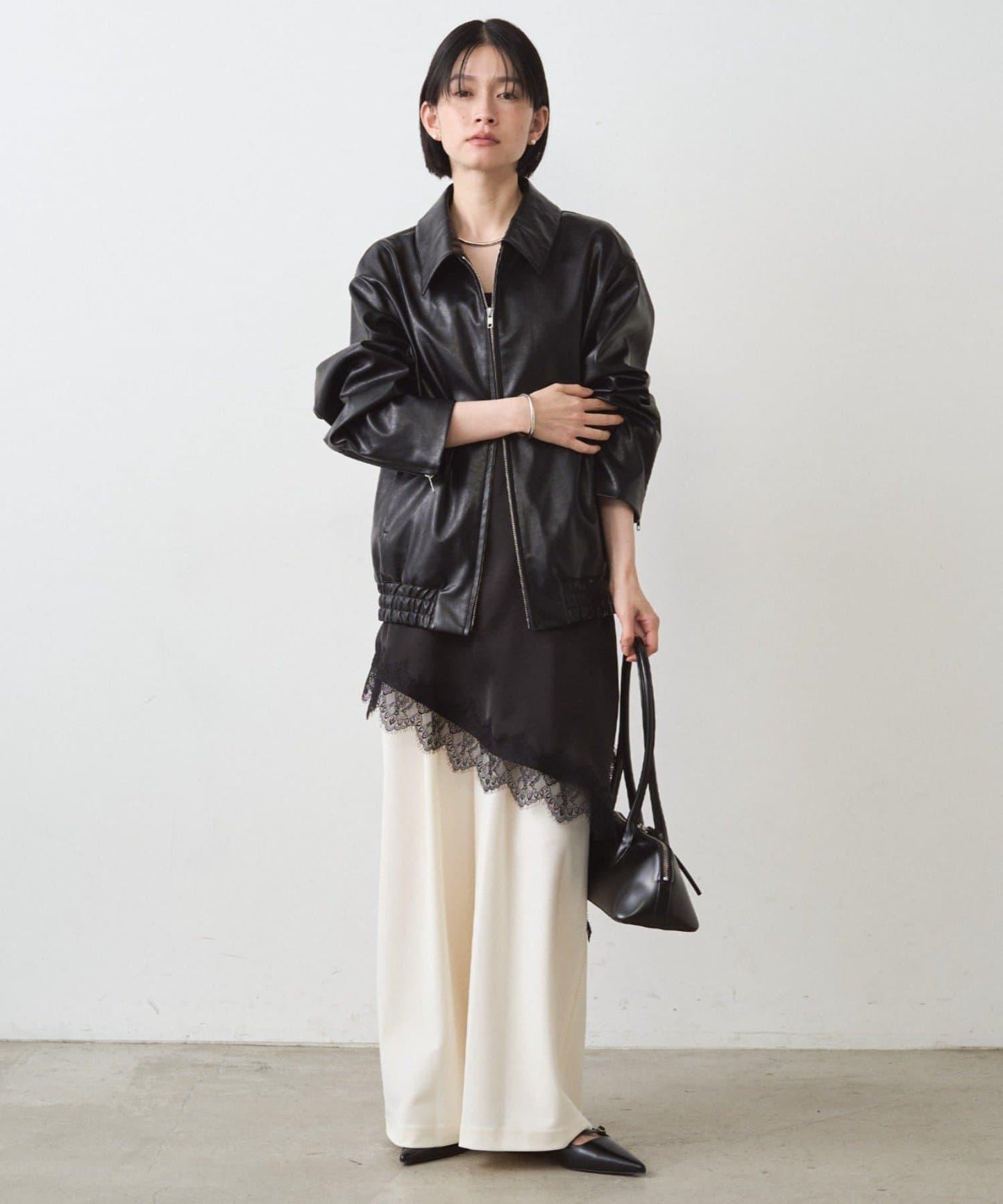 緞面蕾絲不對稱吊帶