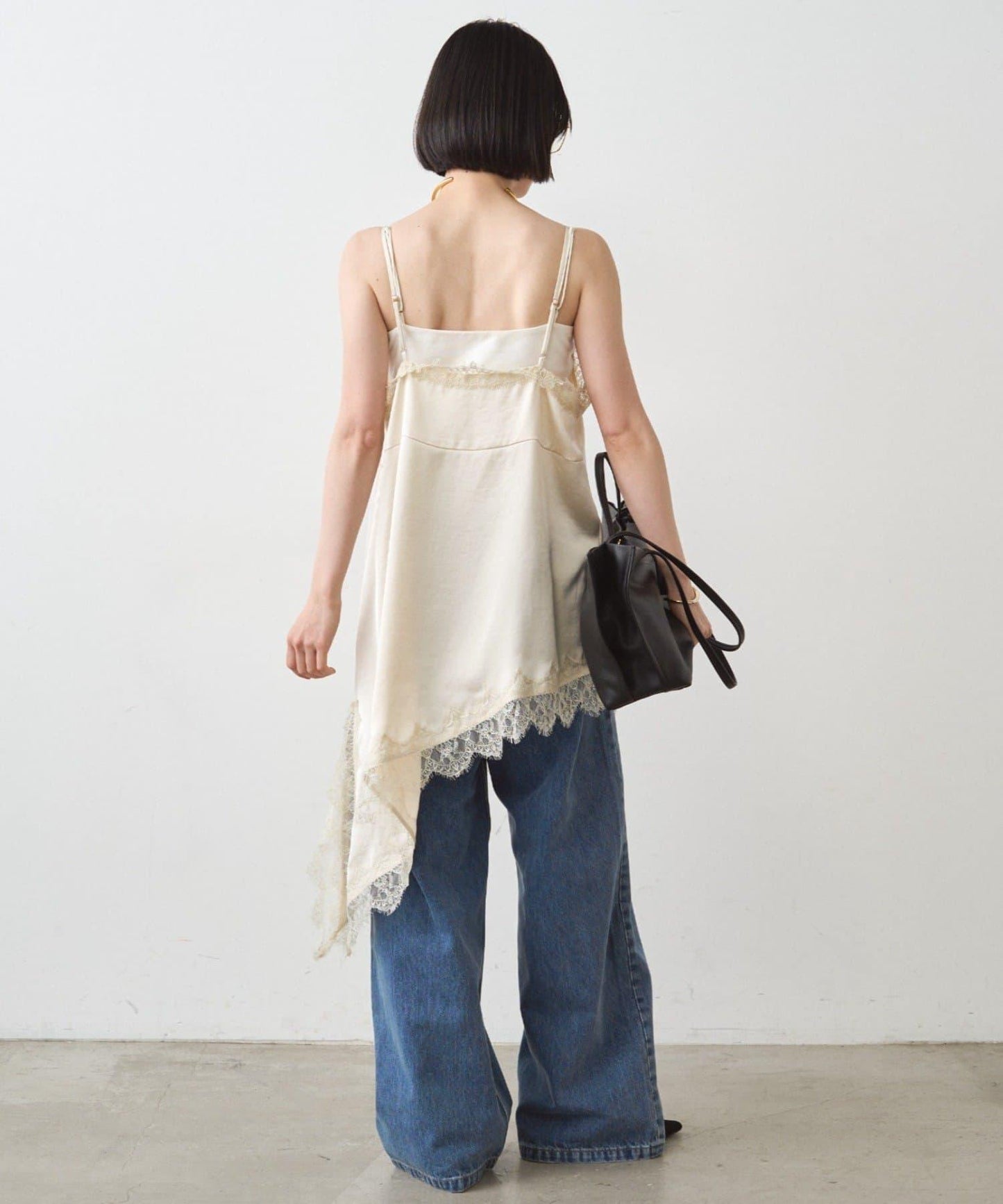 緞面蕾絲不對稱吊帶