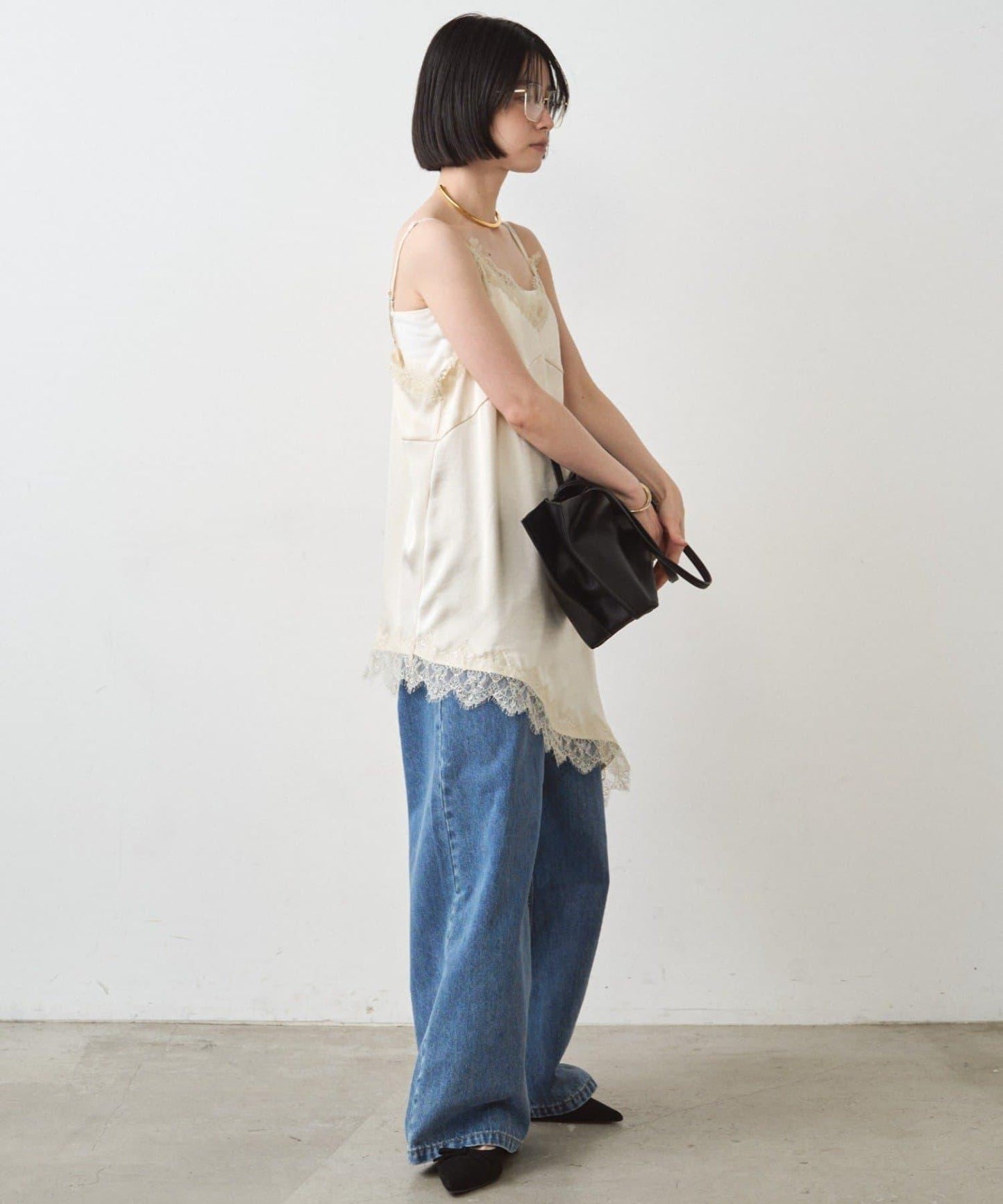 緞面蕾絲不對稱吊帶