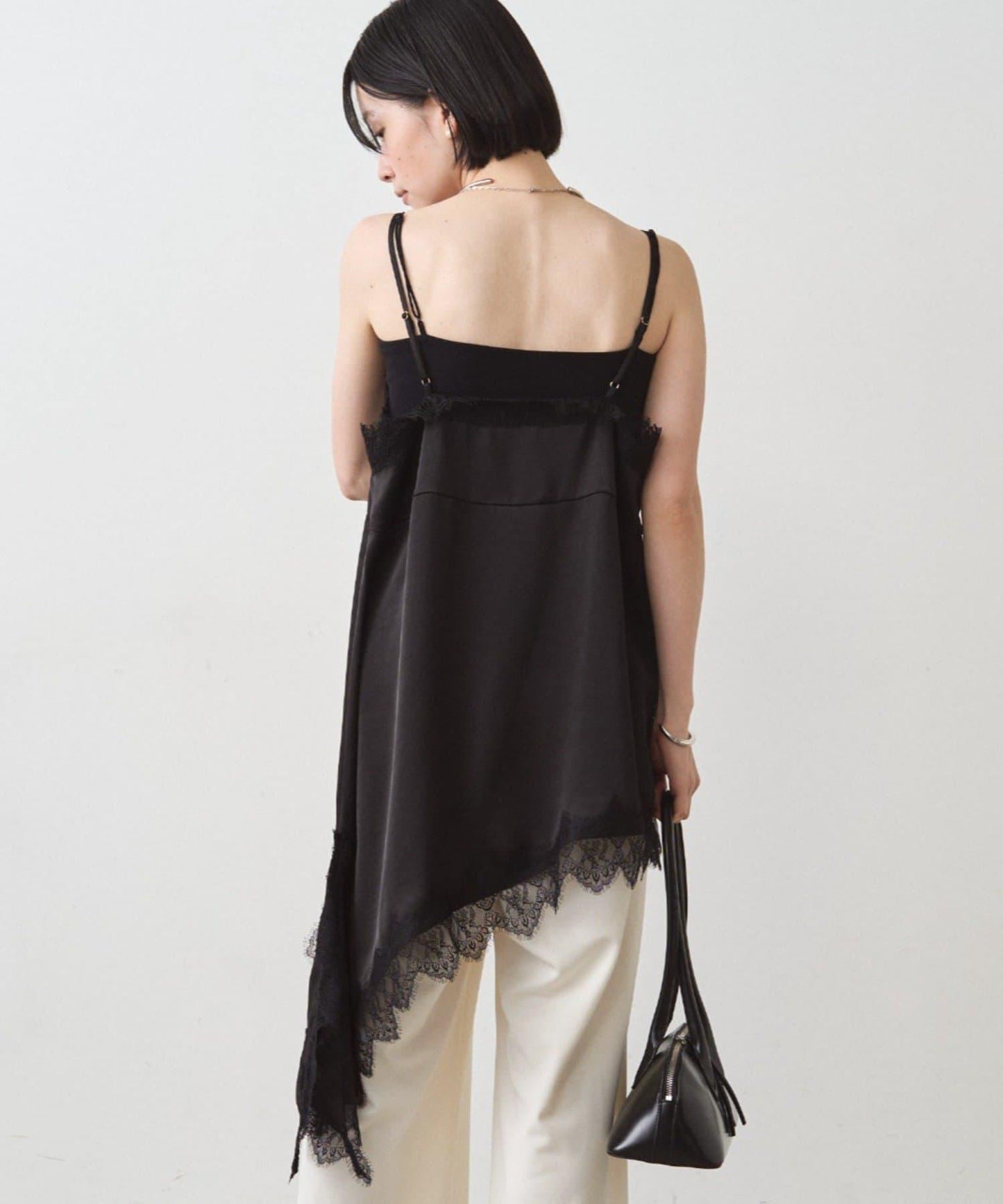 緞面蕾絲不對稱吊帶