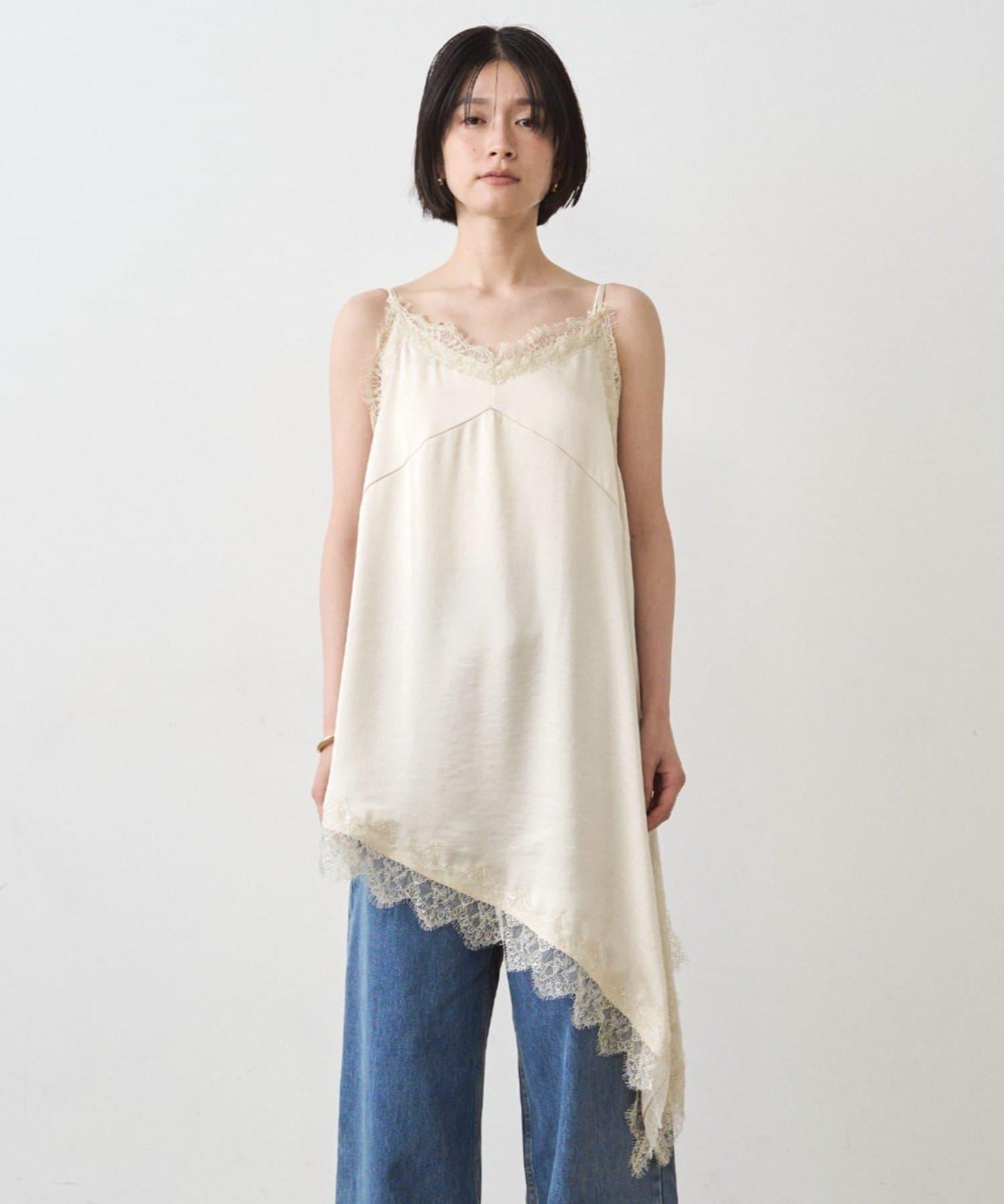 緞面蕾絲不對稱吊帶