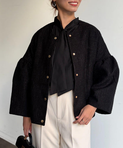 可用於正式場合的喇叭袖花呢夾克