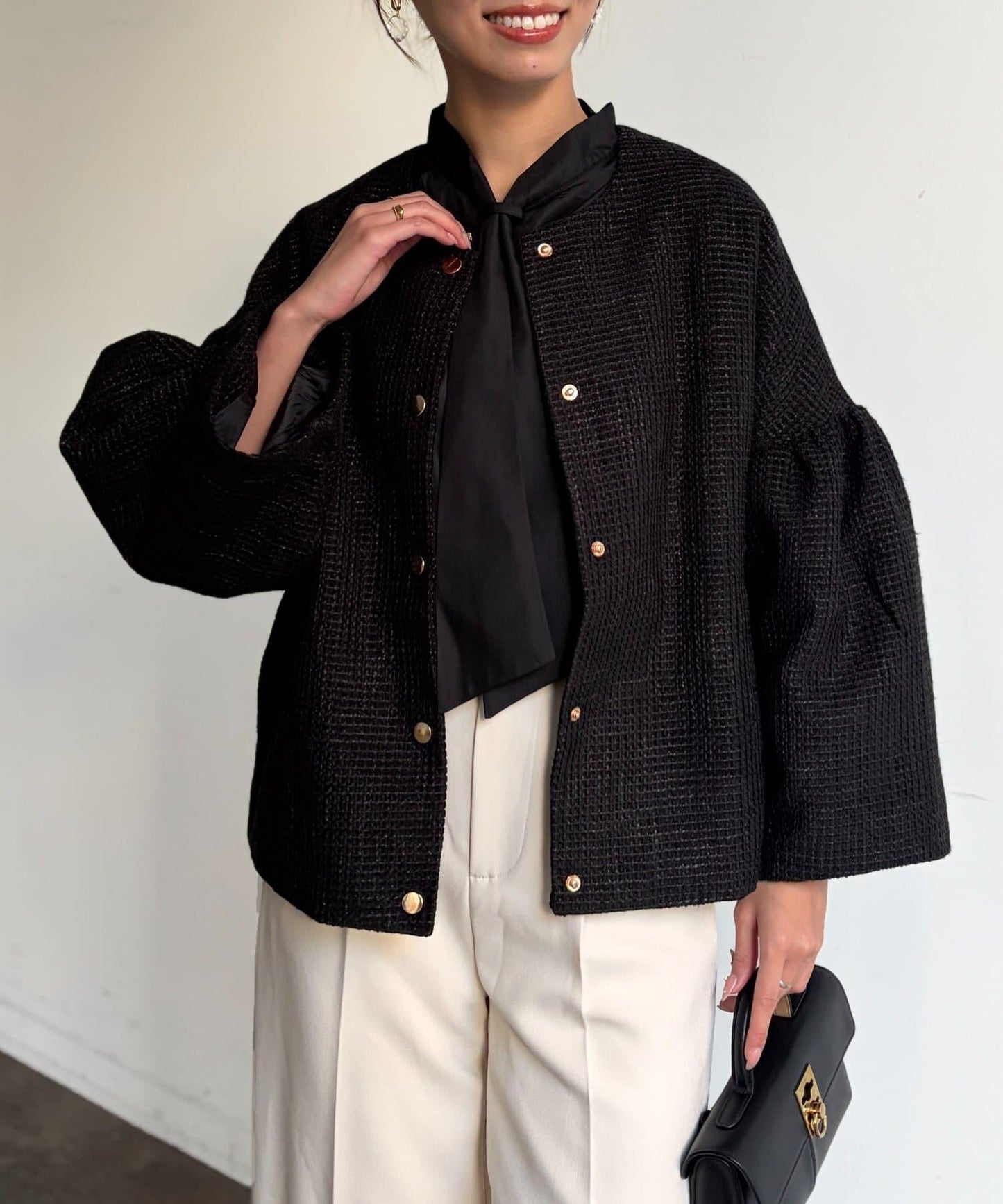 可用於正式場合的喇叭袖花呢夾克