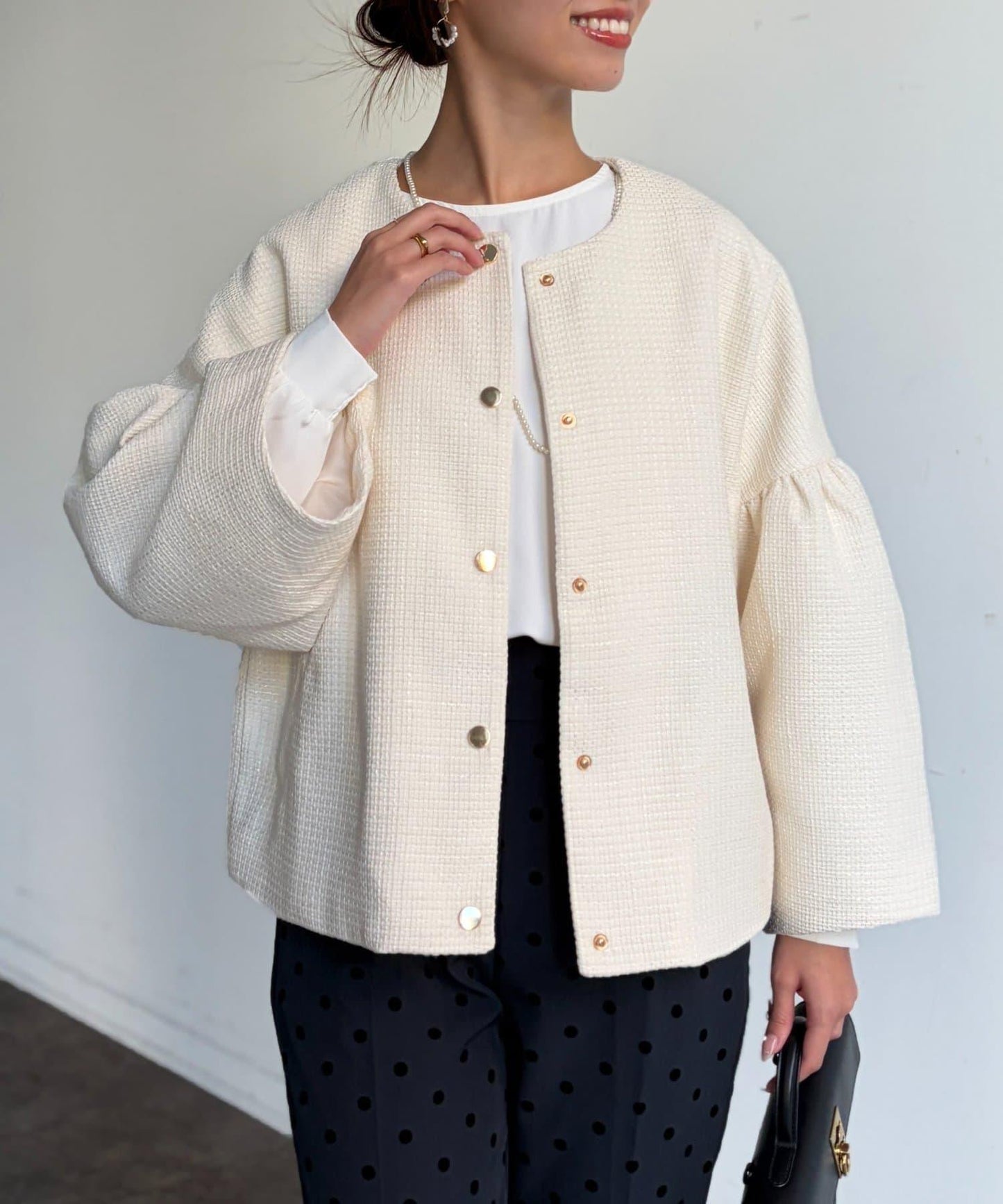 可用於正式場合的喇叭袖花呢夾克