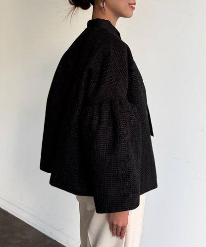 可用於正式場合的喇叭袖花呢夾克