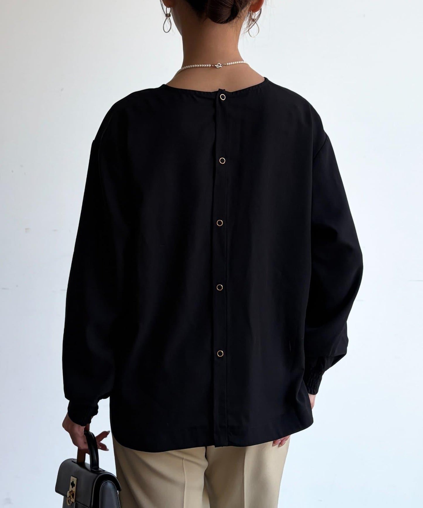 圓弧下襬襯衫