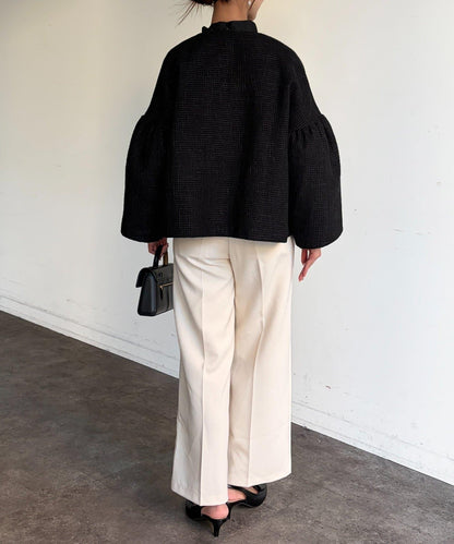 可用於正式場合的喇叭袖花呢夾克