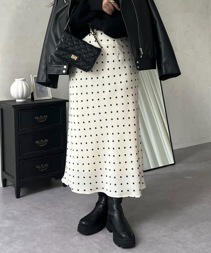 緞面波點斜裁半身裙