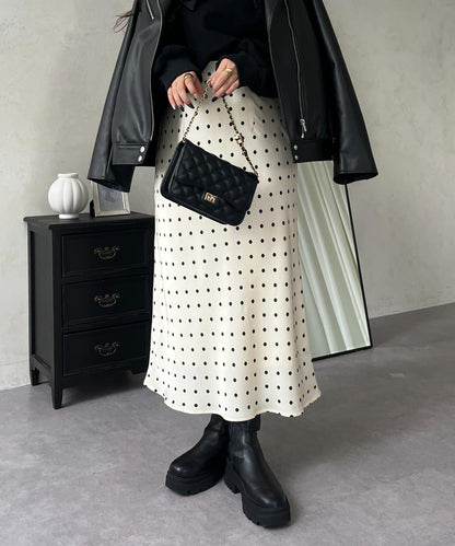 緞面波點斜裁半身裙