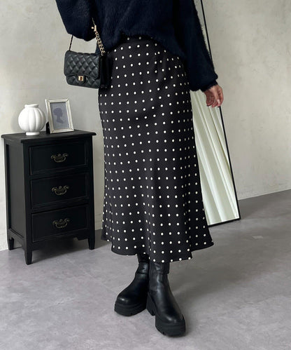 緞面波點斜裁半身裙
