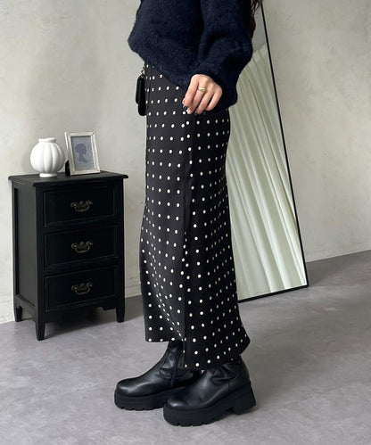 緞面波點斜裁半身裙