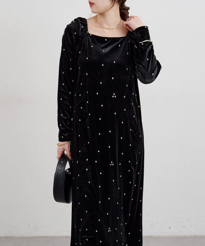 天鵝絨刺繡連衣裙