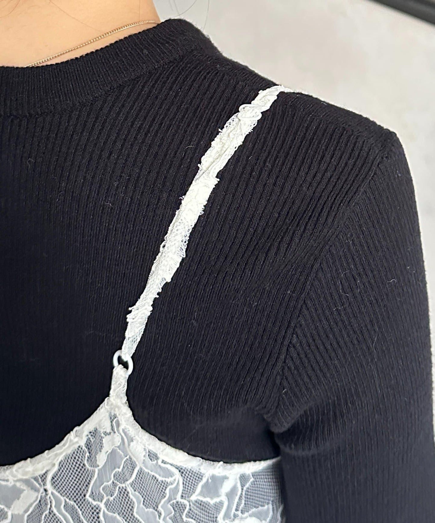 蕾絲吊帶長款上衣