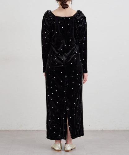 天鵝絨刺繡連衣裙