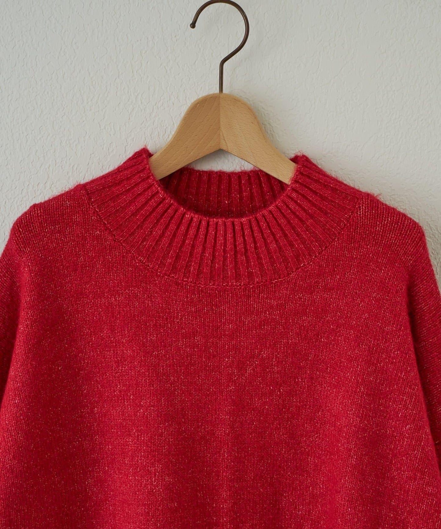 日常百搭羊絨感立領針織衫