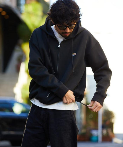 寬鬆版型抽繩針織面料單點logo拉鍊連帽衛衣