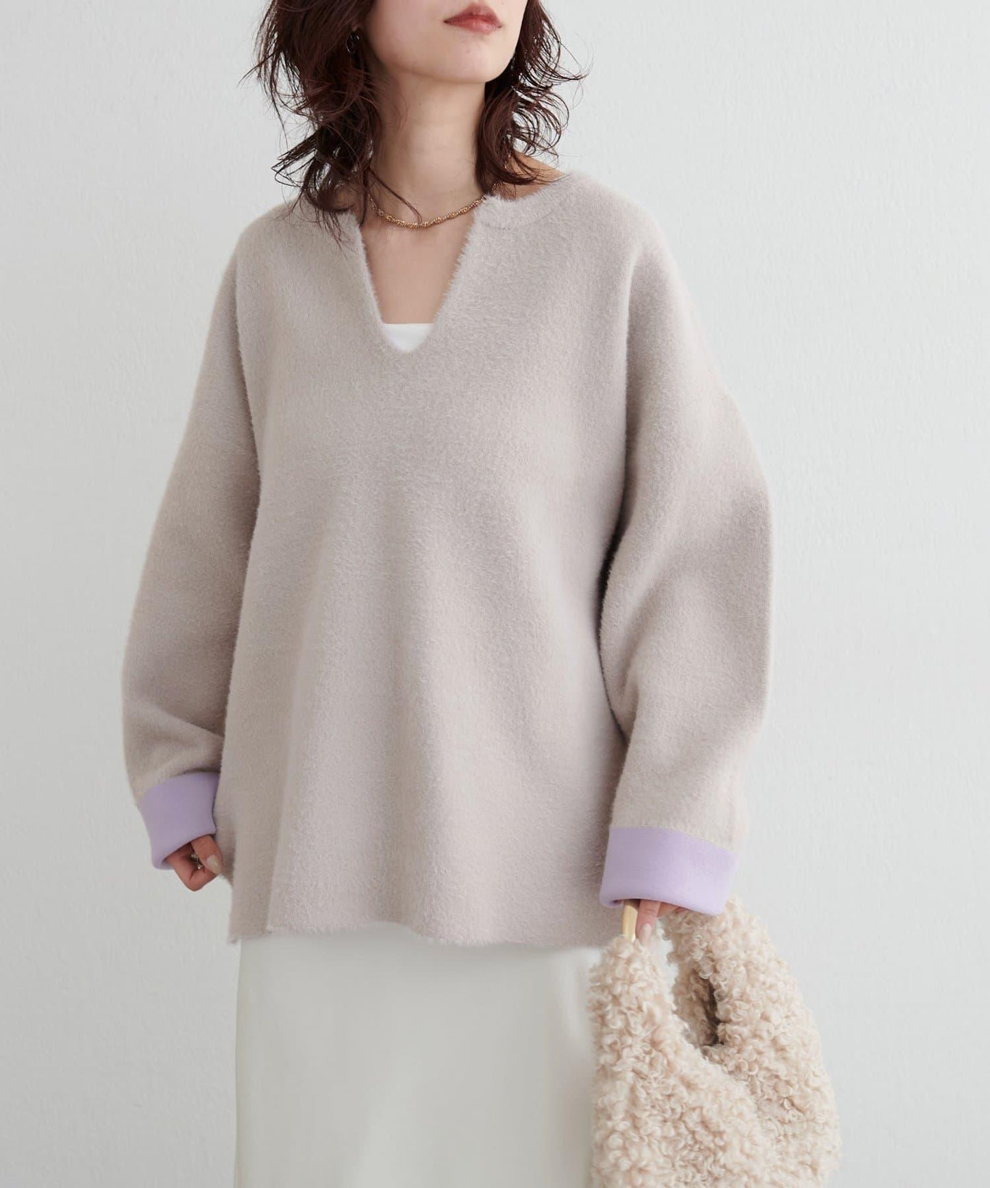 接結W面料羽毛紗針織套頭衫