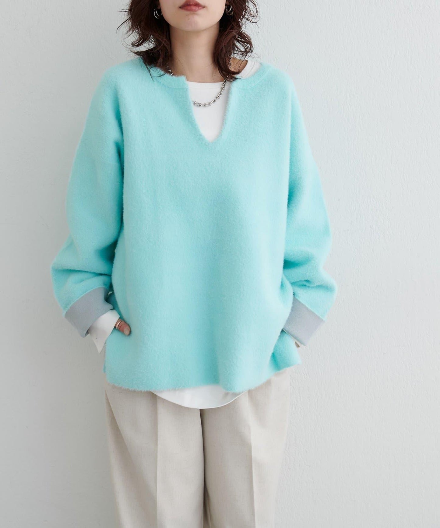 接結W面料羽毛紗針織套頭衫