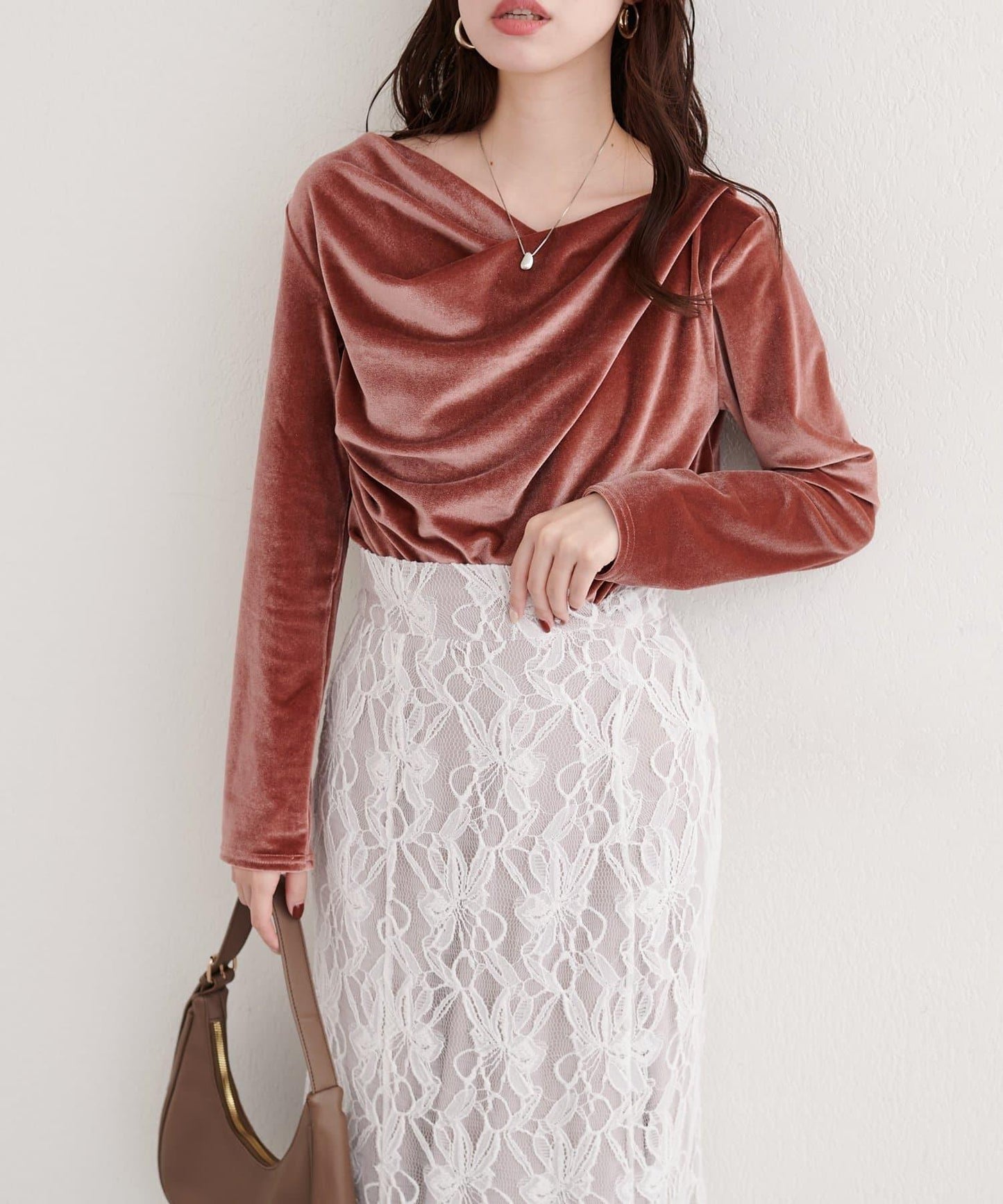 亮片天鵝絨垂墜感套頭衫