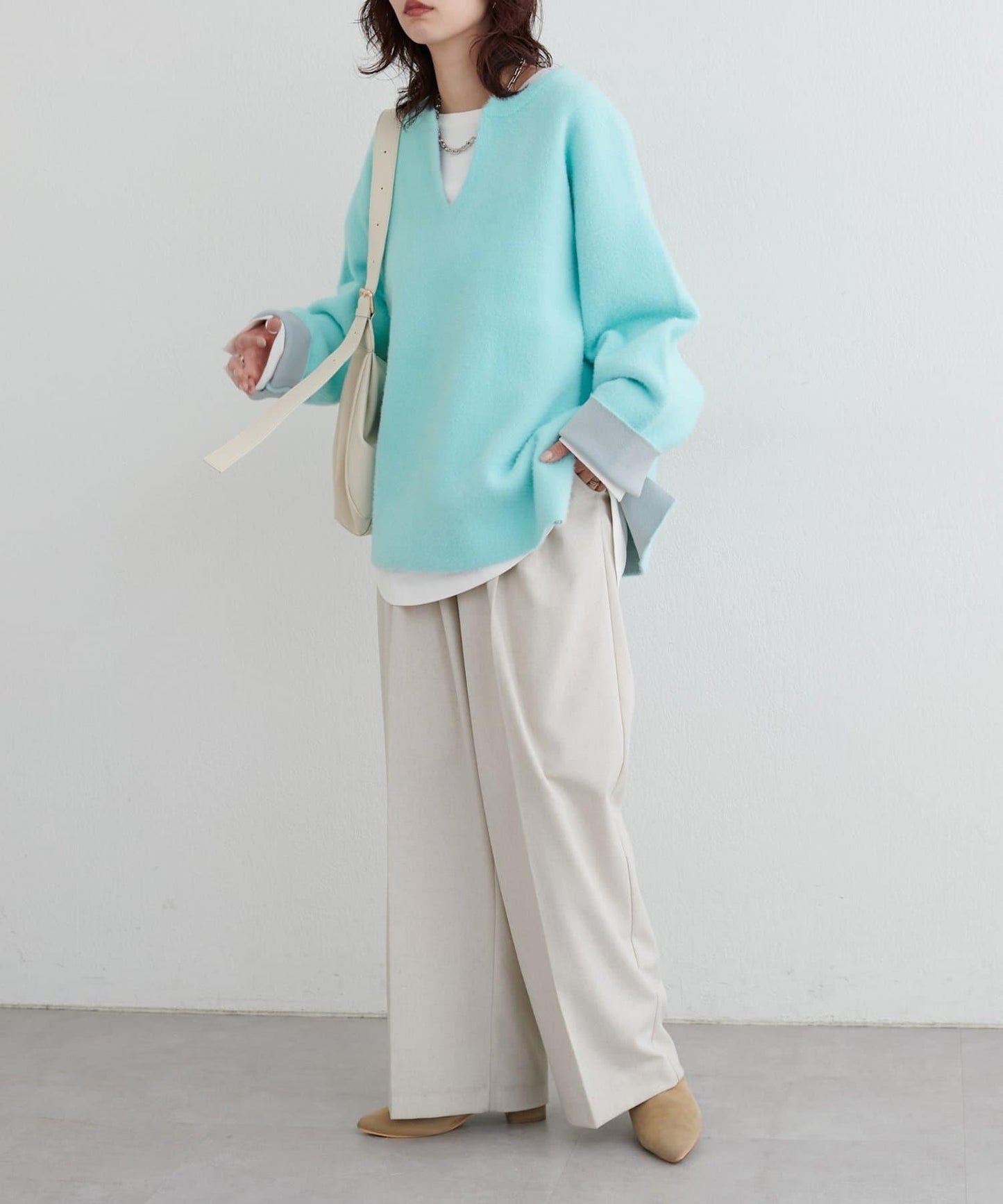 接結W面料羽毛紗針織套頭衫