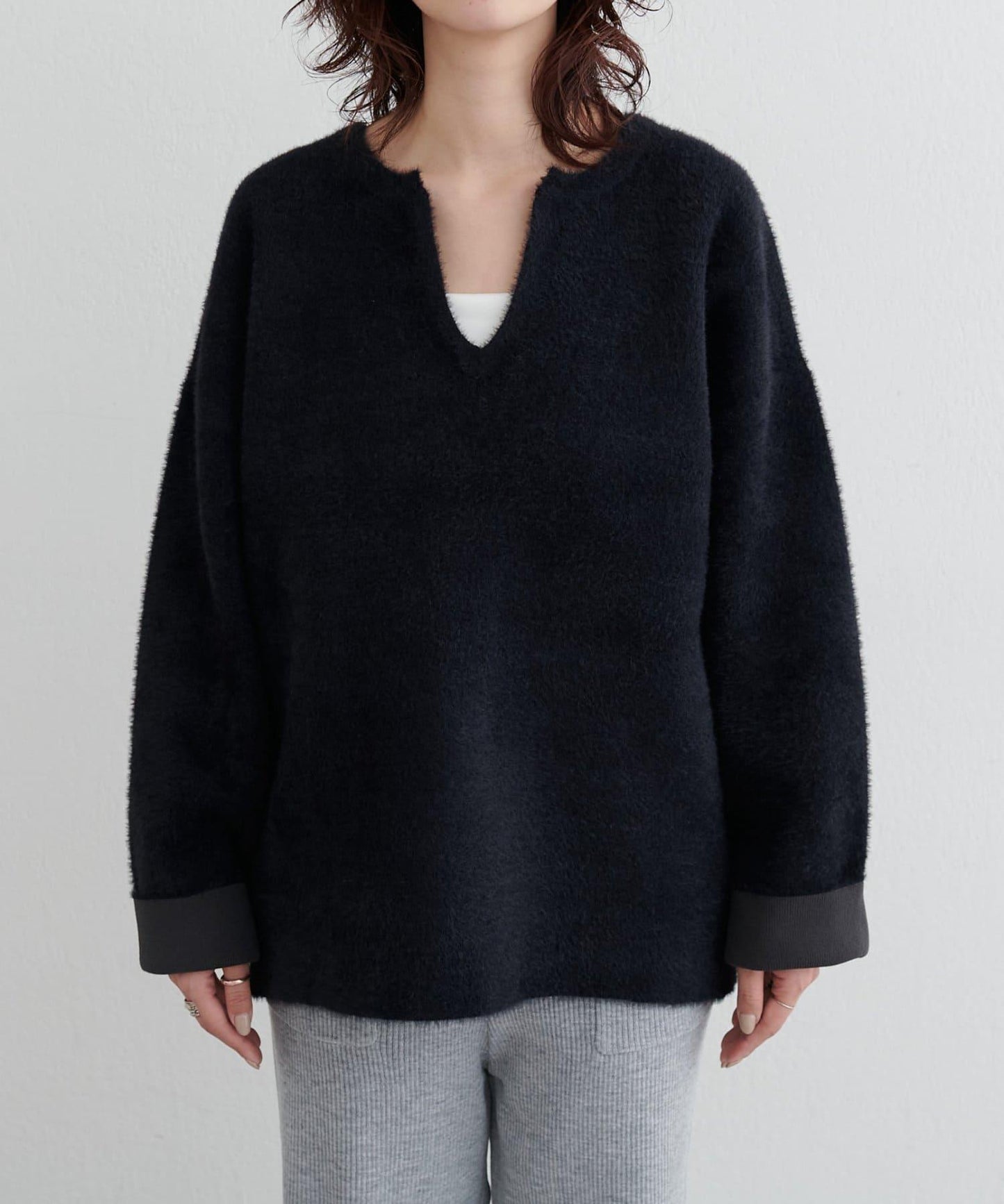 接結W面料羽毛紗針織套頭衫