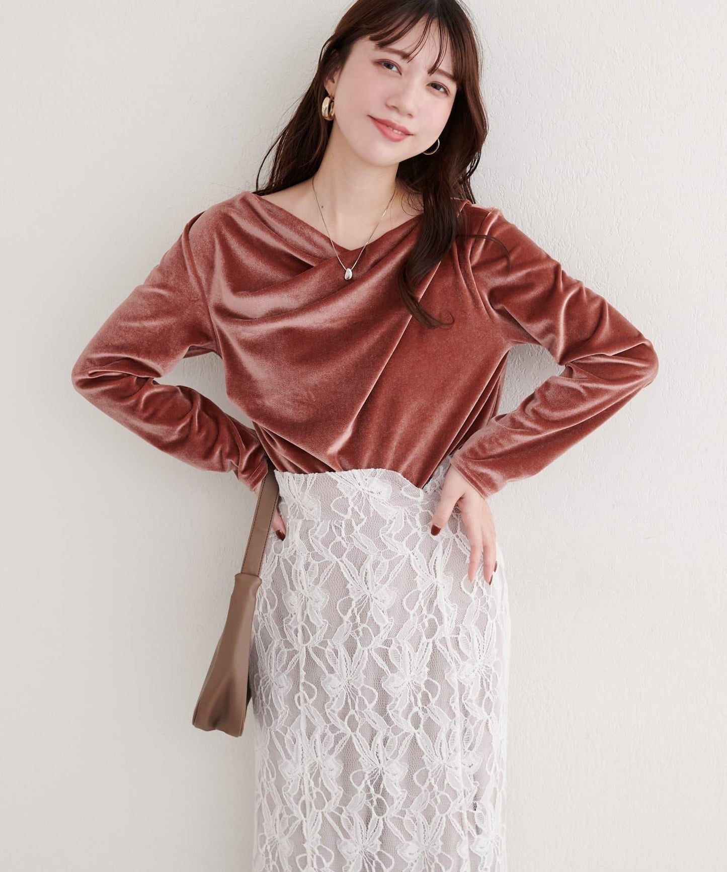 亮片天鵝絨垂墜感套頭衫