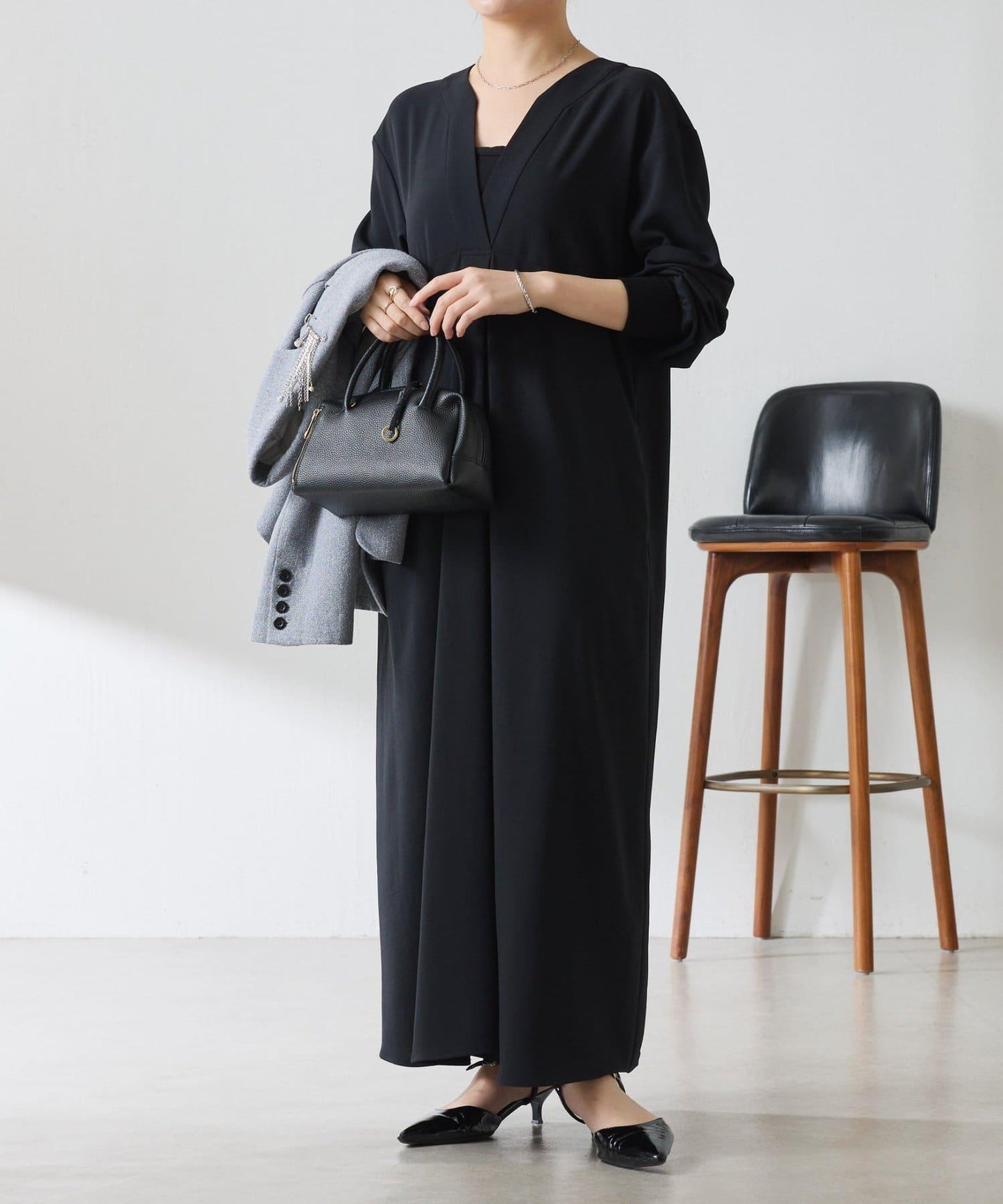 V領運動連衣裙/禮服