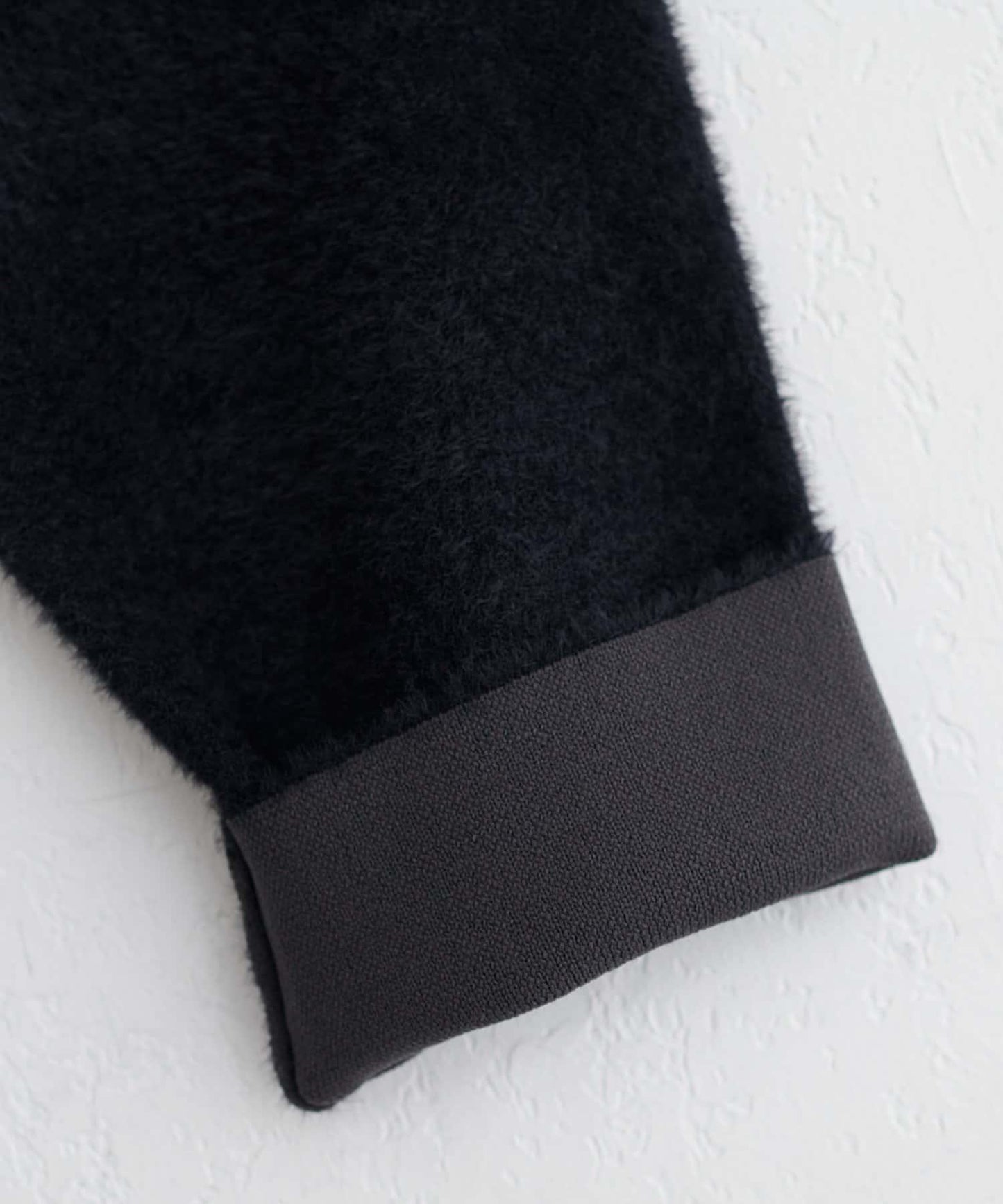 接結W面料羽毛紗針織套頭衫