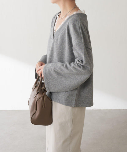 【顯高級感/小臉效果】蕾絲V領衛衣