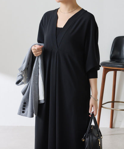 V領運動連衣裙/禮服