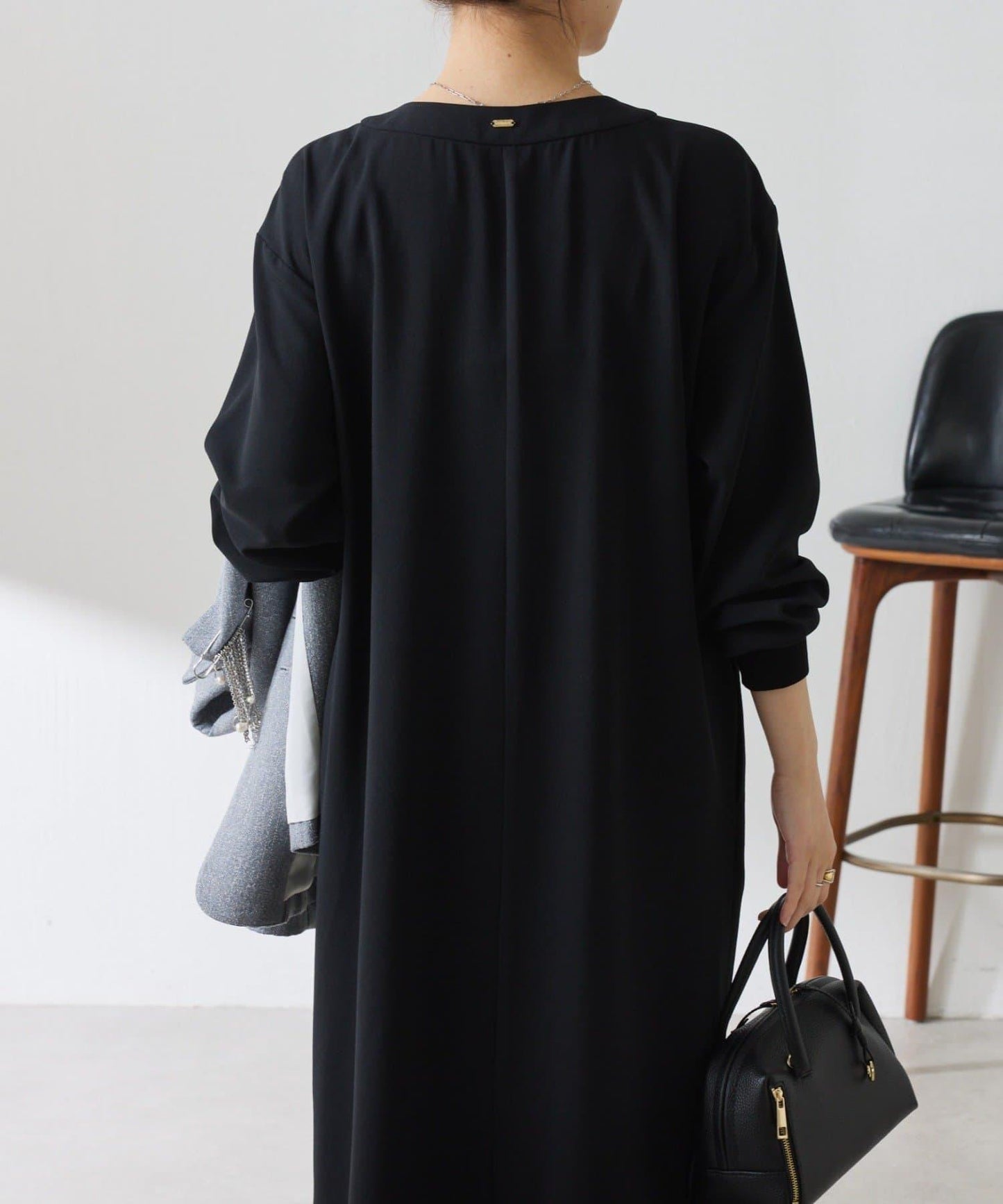 V領運動連衣裙/禮服