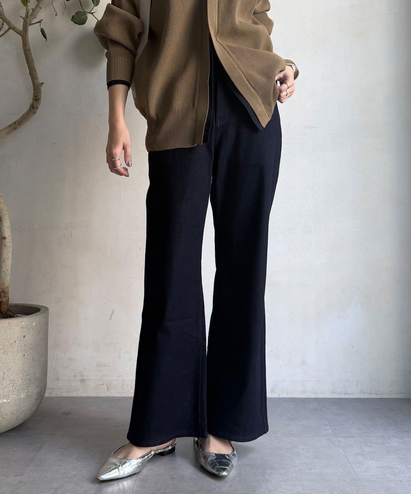 彈力喇叭牛仔褲