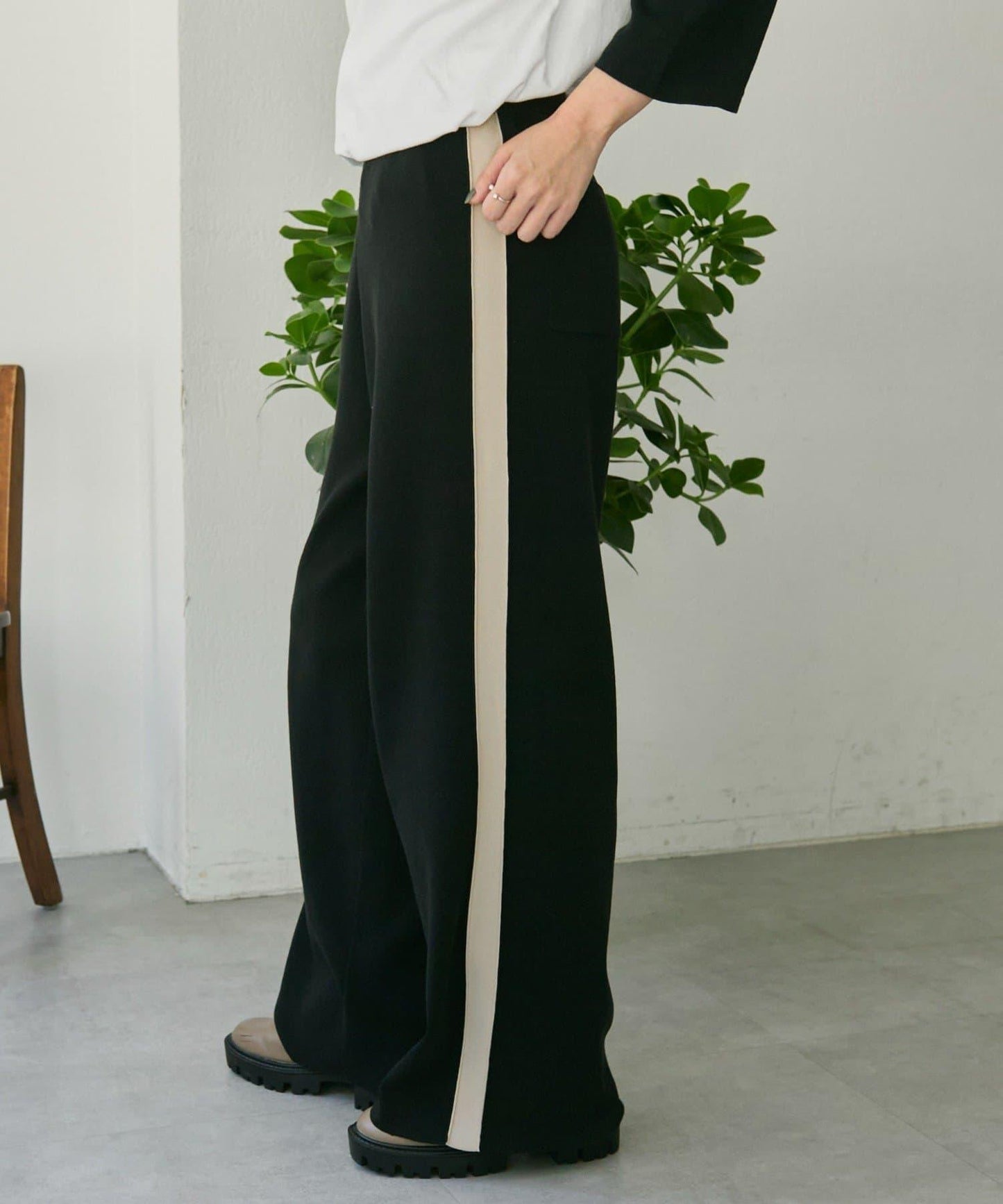 《ウエスト総ゴム/リラックス》針織休閒長褲【SUM1 STYLE(スミスタイル)】