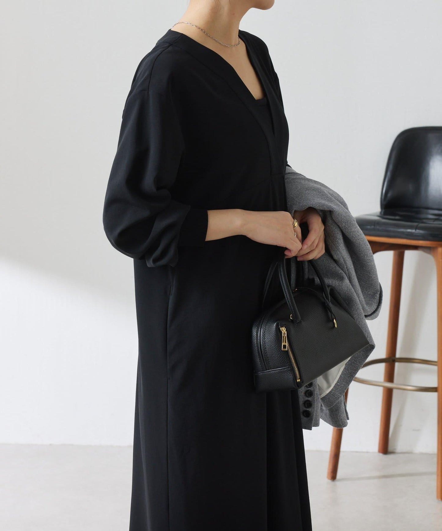 V領運動連衣裙/禮服