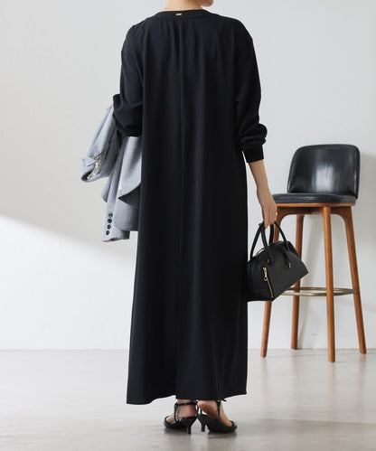 V領運動連衣裙/禮服